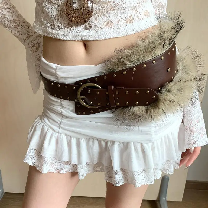 PU Studded Leather Fur Belt Faux Fur Spicy Girl Style Furry Waistband Korean Style Jeans Decor Y2K Waistband 
PU Studded Leather Fur Belt Faux Fur Spicy Girl Style Furry Waistband Korean Style Jeans Decor Y2K Waistband