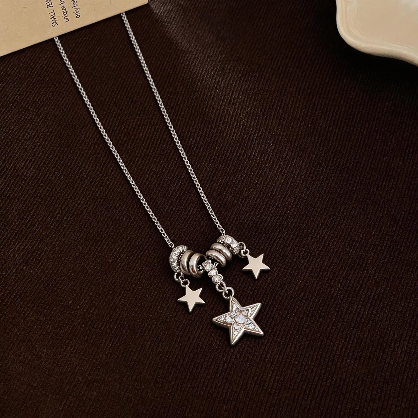 Niche Design Star Beaded Necklace Luxury Silver Star Pendant Clavicle Chain Versatile Temperament Choker For Women Fine Jewelry
Niche Design Star Beaded Necklace Luxury Silver Star Pendant Clavicle Chain Versatile Temperament Choker For Women Fine Jewelry