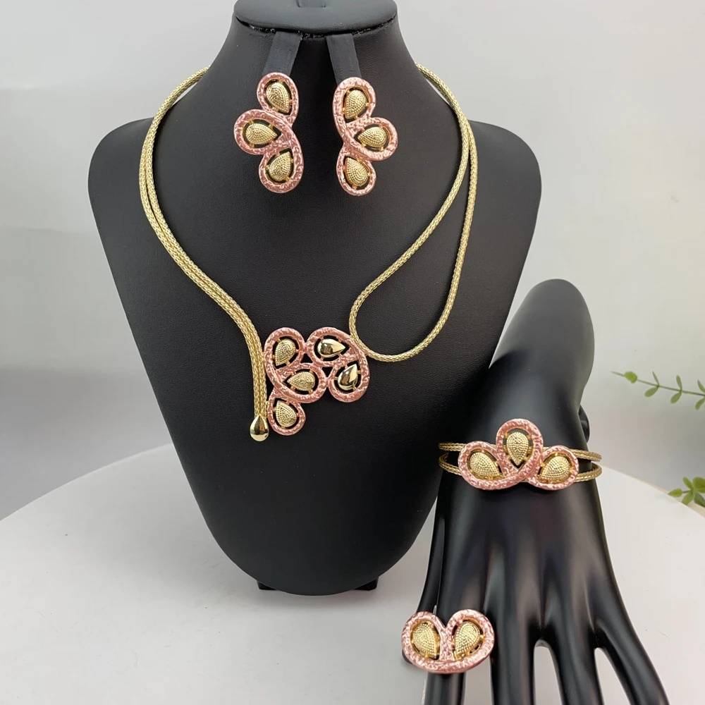 Новейшее бразильское изысканное красивое ожерелье ручной работы, аксессуары для свадебной вечеринки, модный женский комплект ювелирных изделий FHK23569
Новейшее бразильское изысканное красивое ожерелье ручной работы, аксессуары для свадебной вечеринки, модный женский комплект ювелирных изделий FHK23569