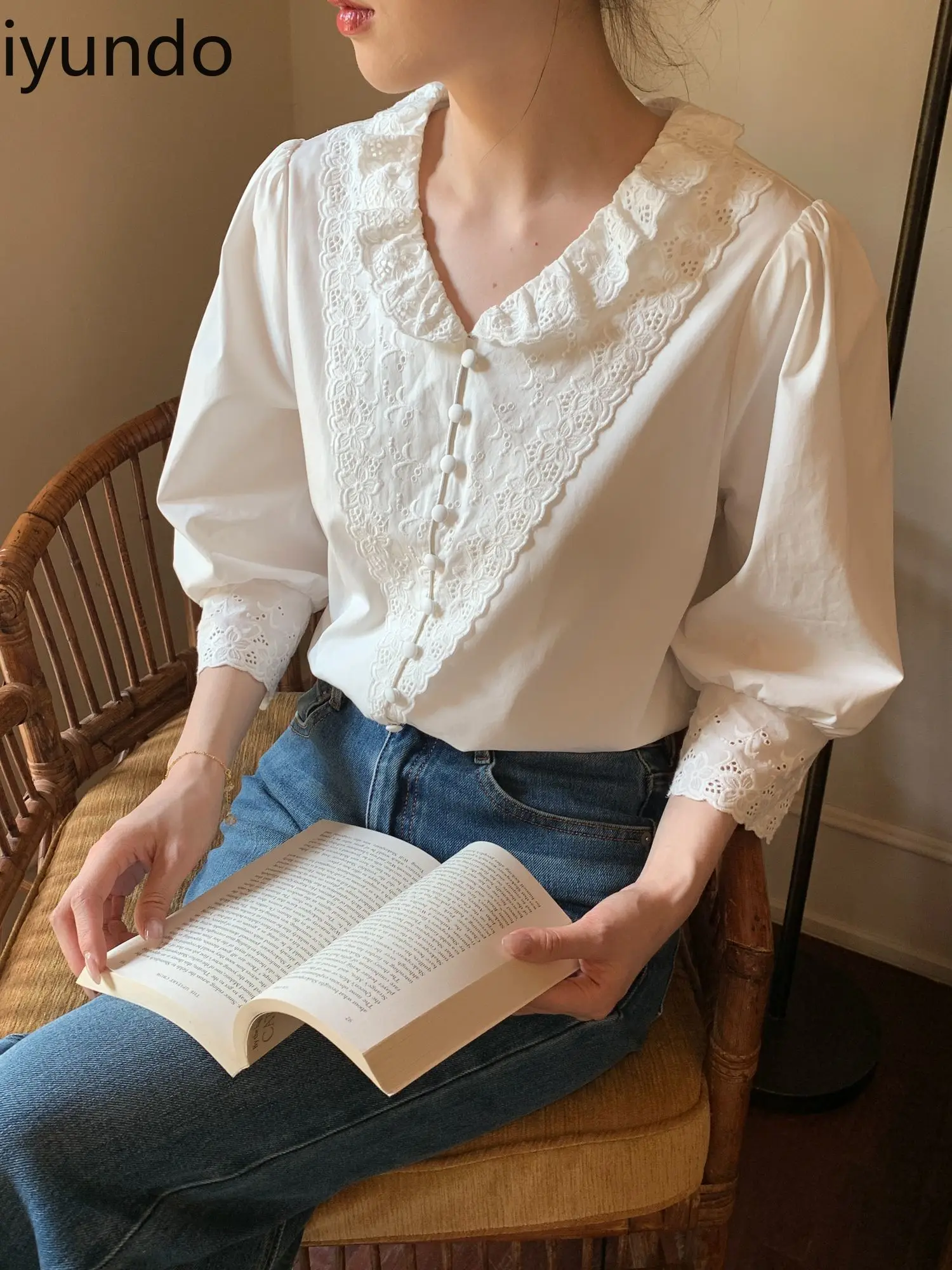 Women's Spring Blouse Embroidered Lace Shirt Lightweight Cotton 7/8 Sleeve Workwear Top Minimalist Office Casual Wear
Women's Spring Blouse Embroidered Lace Shirt Lightweight Cotton 7/8 Sleeve Workwear Top Minimalist Office Casual Wear