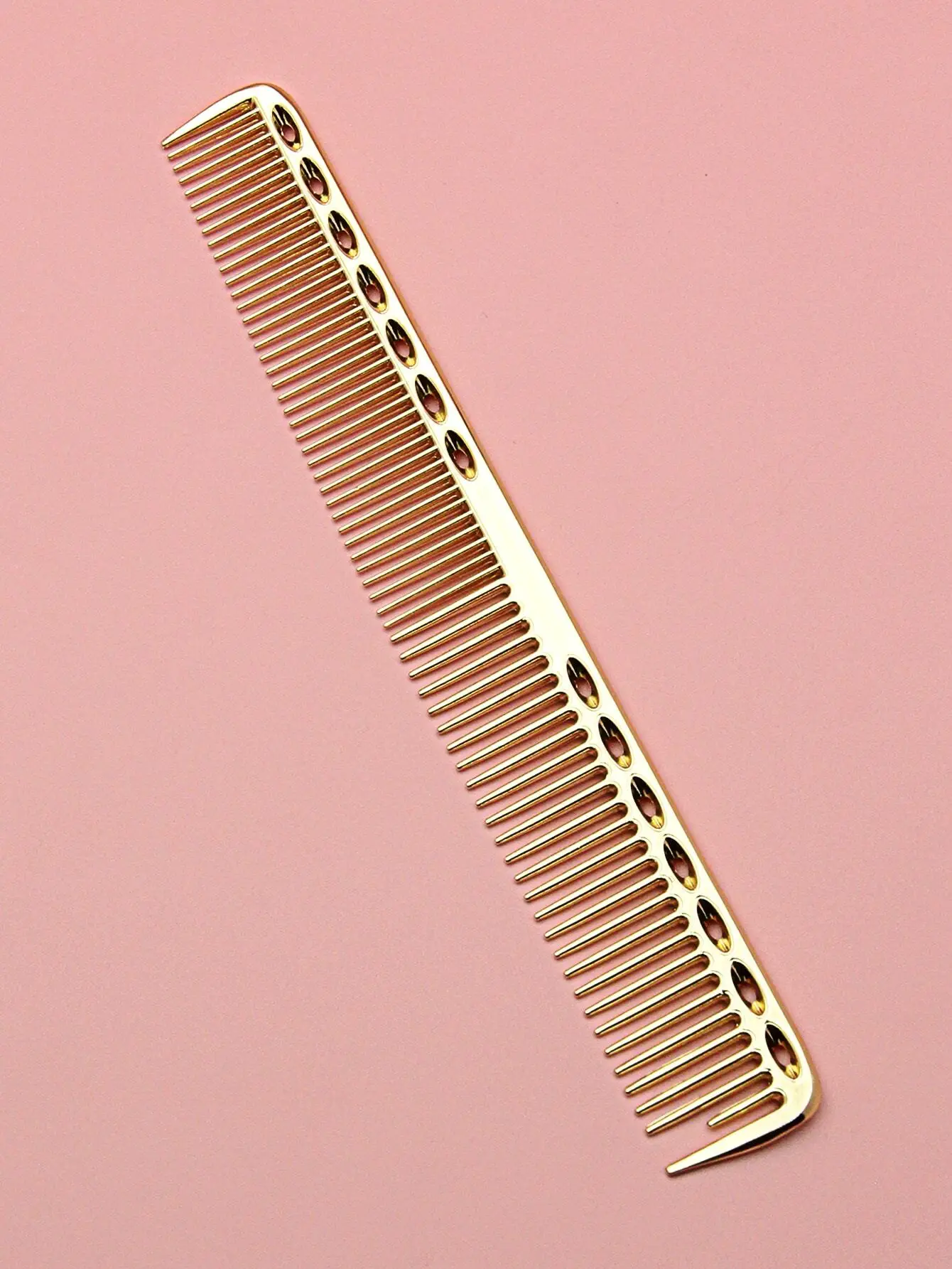 Hairdressing Space Aluminum Comb, Golden Hair Comb, Hair Styling Tool, Sparse Comb Teeth, Hair Styling Tool, Suitable For Home Salons, Hotels, Or Travel Use,Hair Brush,Comb,Hair Tools,Hair Products And Accessories For Barber Salon Beauty Travel Essentials
Hairdressing Space Aluminum Comb, Golden Hair Comb, Hair Styling Tool, Sparse Comb Teeth, Hair Styling Tool, Suitable For Home Salons, Hotels, Or Travel Use,Hair Brush,Comb,Hair Tools,Hair Products And Accessories For Barber Salon Beauty Travel Essentials