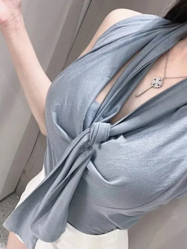 Spring/summer Korean Version New Stacked Collar Sleeveless T-shirt Women Cinching Waist Solid Slim Casual Versatile Top
Spring/summer Korean Version New Stacked Collar Sleeveless T-shirt Women Cinching Waist Solid Slim Casual Versatile Top
