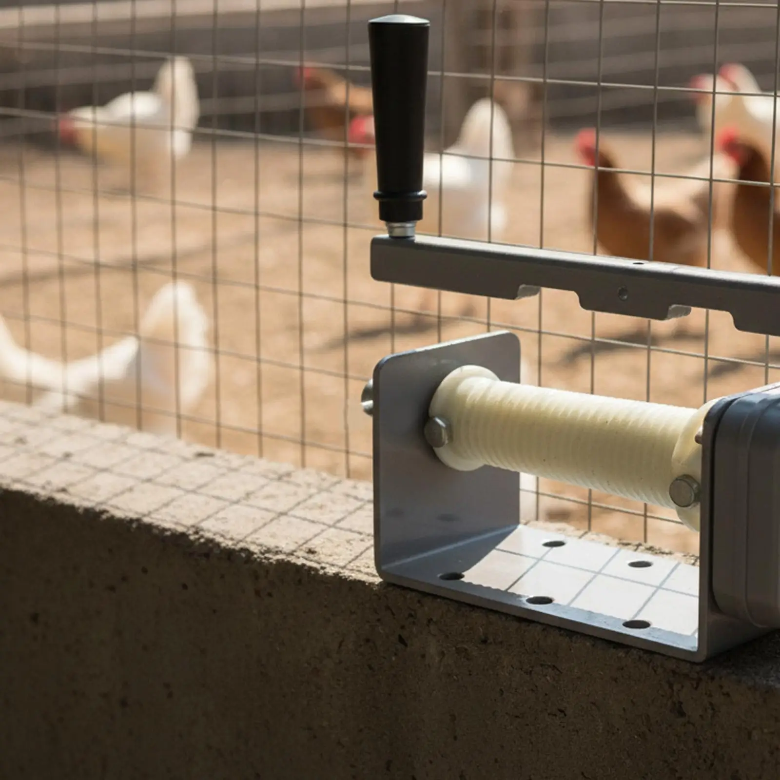 Multipurpose Hand Crank Winch Greenhouse Plastic Roll Up Machine Top Opening Automatic Lock for Chicken Coops Duck Houses
Multipurpose Hand Crank Winch Greenhouse Plastic Roll Up Machine Top Opening Automatic Lock for Chicken Coops Duck Houses