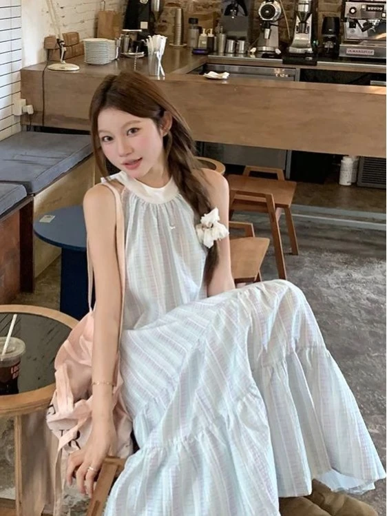 Sweet Style plus Size Women's Long Dress Strapless Neck Hanging Loose Summer Casual Vacation Stripe Patterned Gown
Sweet Style plus Size Women's Long Dress Strapless Neck Hanging Loose Summer Casual Vacation Stripe Patterned Gown