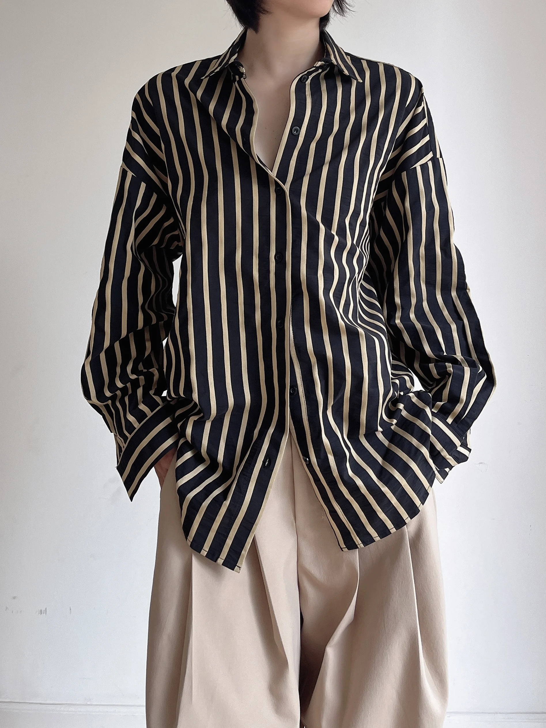 Casual Stripe Shirt Women's Spring Summer New Loose Fit Cotton Long Sleeve Turn-down Collar Vintage Design Breathable Skin-fr...
Casual Stripe Shirt Women's Spring Summer New Loose Fit Cotton Long Sleeve Turn-down Collar Vintage Design Breathable Skin-fr...