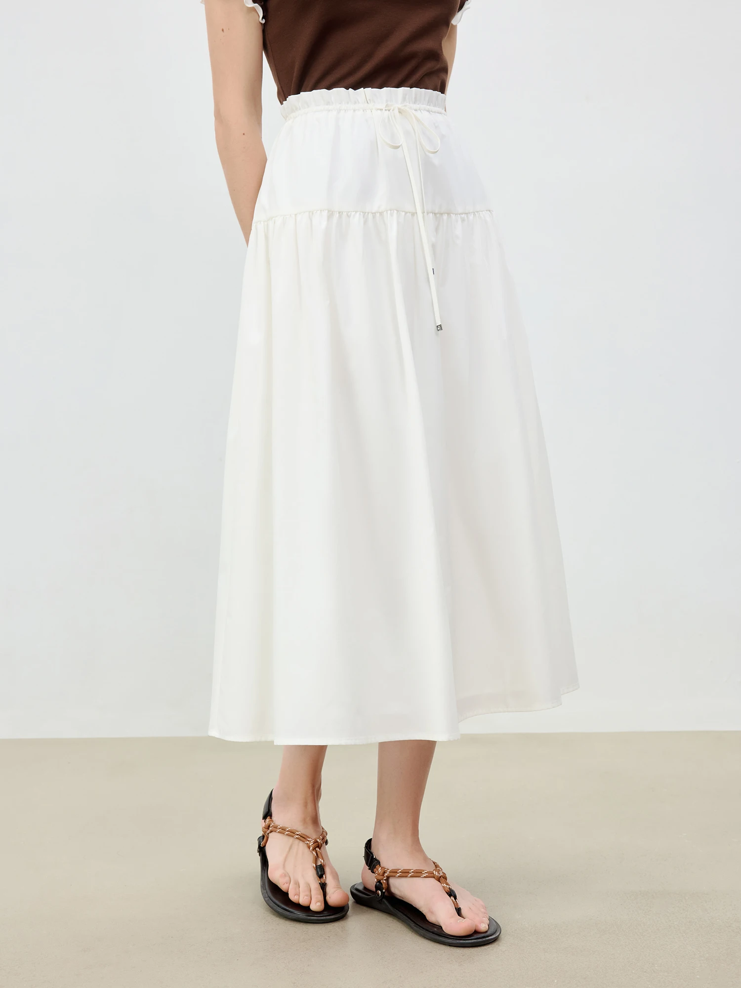 ZIQIAO 2025 Summer Women's Elastic Waist A-Line Midi Skirt - Flattering Fit & Versatile Styling Casual Loose Skirts 25ZQ92226
ZIQIAO 2025 Summer Women's Elastic Waist A-Line Midi Skirt - Flattering Fit & Versatile Styling Casual Loose Skirts 25ZQ92226