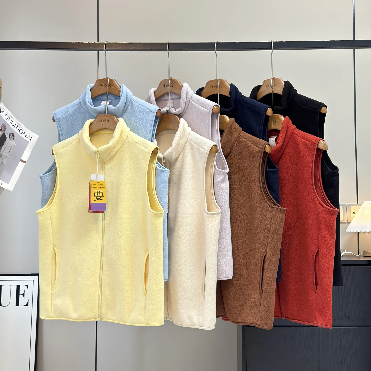 Thermal Loing Faux Lamb Fur Vest Jaet Autumn Winter Layering Warmth Retention Zipper Closure Color Commute Sle Vest
Thermal Loing Faux Lamb Fur Vest Jaet Autumn Winter Layering Warmth Retention Zipper Closure Color Commute Sle Vest