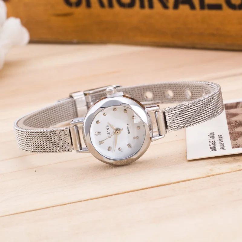Elegant Silver Bracelet Quartz Watch for Women Small Fashion Ladies Wristwatch Lady's Timepiece Montre Femme Relogio Feminino
Elegant Silver Bracelet Quartz Watch for Women Small Fashion Ladies Wristwatch Lady's Timepiece Montre Femme Relogio Feminino