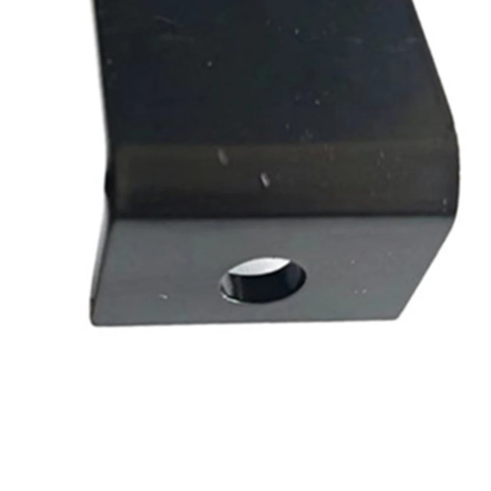 1pcs Black OEM Number 8K9827603A Rear Bracket For Drive Left And Right For A4 For Q5 Replacement Car Accessories
1pcs Black OEM Number 8K9827603A Rear Bracket For Drive Left And Right For A4 For Q5 Replacement Car Accessories