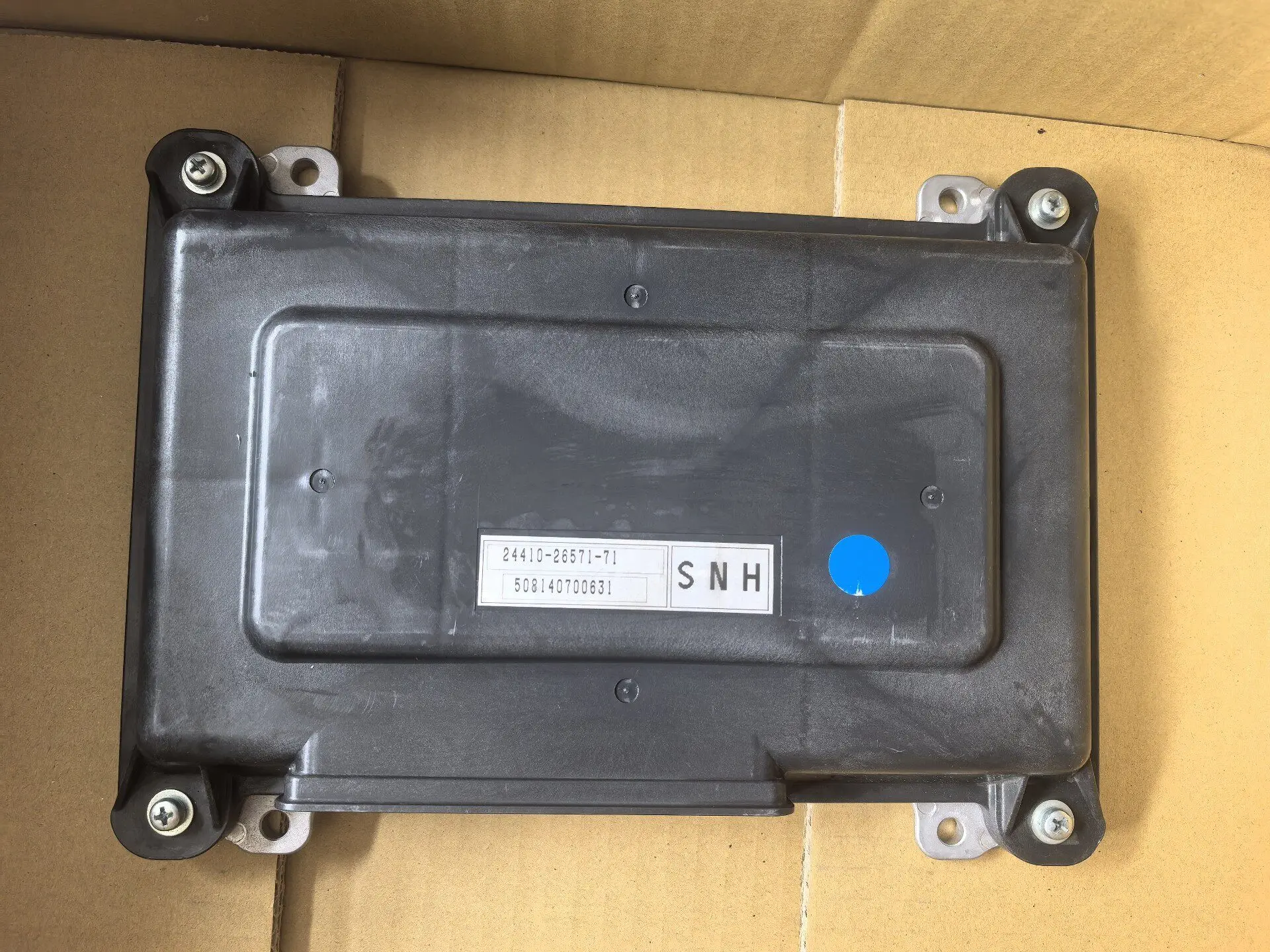 New Genuine CPU Controller 24410-26565-71 for To yota 8FBN20 Electric Forklift Main Board Electronic Control Unit Parts
New Genuine CPU Controller 24410-26565-71 for To yota 8FBN20 Electric Forklift Main Board Electronic Control Unit Parts
