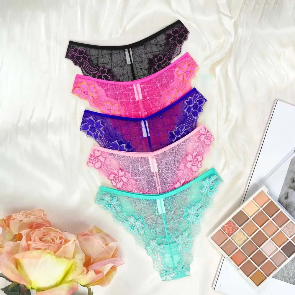 Fashion Mesh Lace Flower Briefs Mid Waist Cotton Crotch Women's Lace Panties Female Lingerie Breathable Ladies
Fashion Mesh Lace Flower Briefs Mid Waist Cotton Crotch Women's Lace Panties Female Lingerie Breathable Ladies