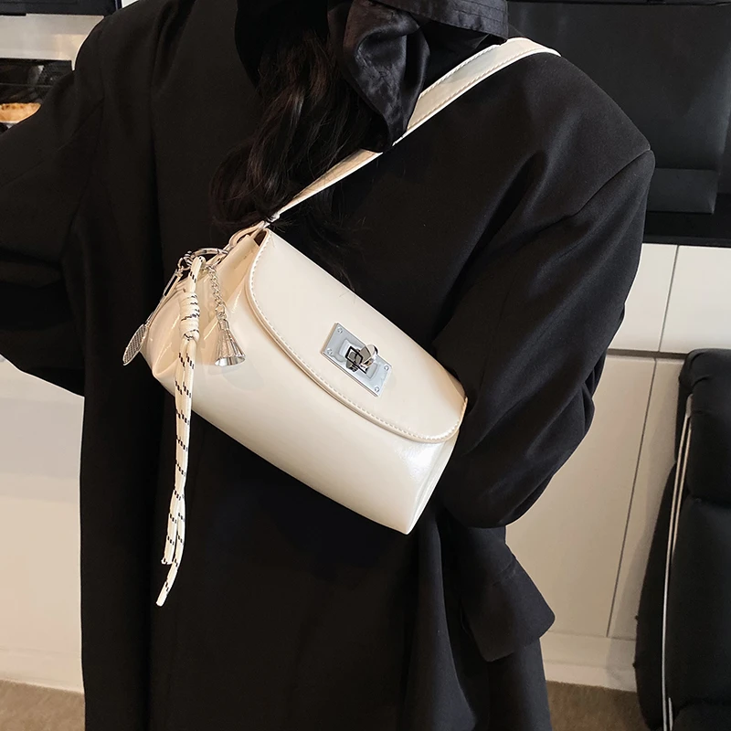 Elegant Party Diaper Bag Women's Leather Tote Luxury Crossbody Bag Vintage Minimalist Designer Large Capacity Stylish
Elegant Party Diaper Bag Women's Leather Tote Luxury Crossbody Bag Vintage Minimalist Designer Large Capacity Stylish