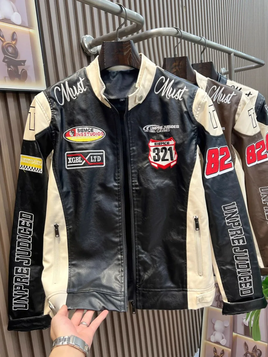 Men's American Motorcycle PU Jacket High Street Patchwork Coat Vintage Edgy Streetwear Spring Autumn Embroidery Outerwear
Men's American Motorcycle PU Jacket High Street Patchwork Coat Vintage Edgy Streetwear Spring Autumn Embroidery Outerwear
