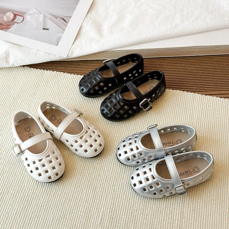 2026 Girls' Autumn New Children's Hollow Show Summer Princess Shoes Children's Soft-soled Single School Student Loafer
2026 Girls' Autumn New Children's Hollow Show Summer Princess Shoes Children's Soft-soled Single School Student Loafer