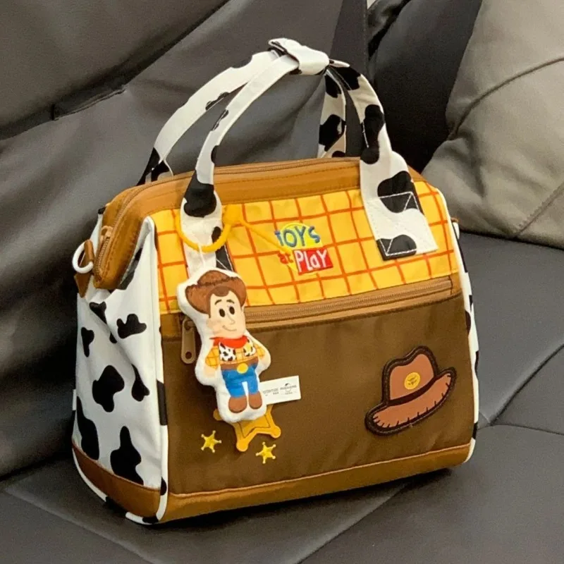Toy Story Handbag Buzz Lightyear Woody Cartoon Large Capacity Travel Crossbody Bento Bag Lunch Box Storage Commute Portable Gift
Toy Story Handbag Buzz Lightyear Woody Cartoon Large Capacity Travel Crossbody Bento Bag Lunch Box Storage Commute Portable Gift