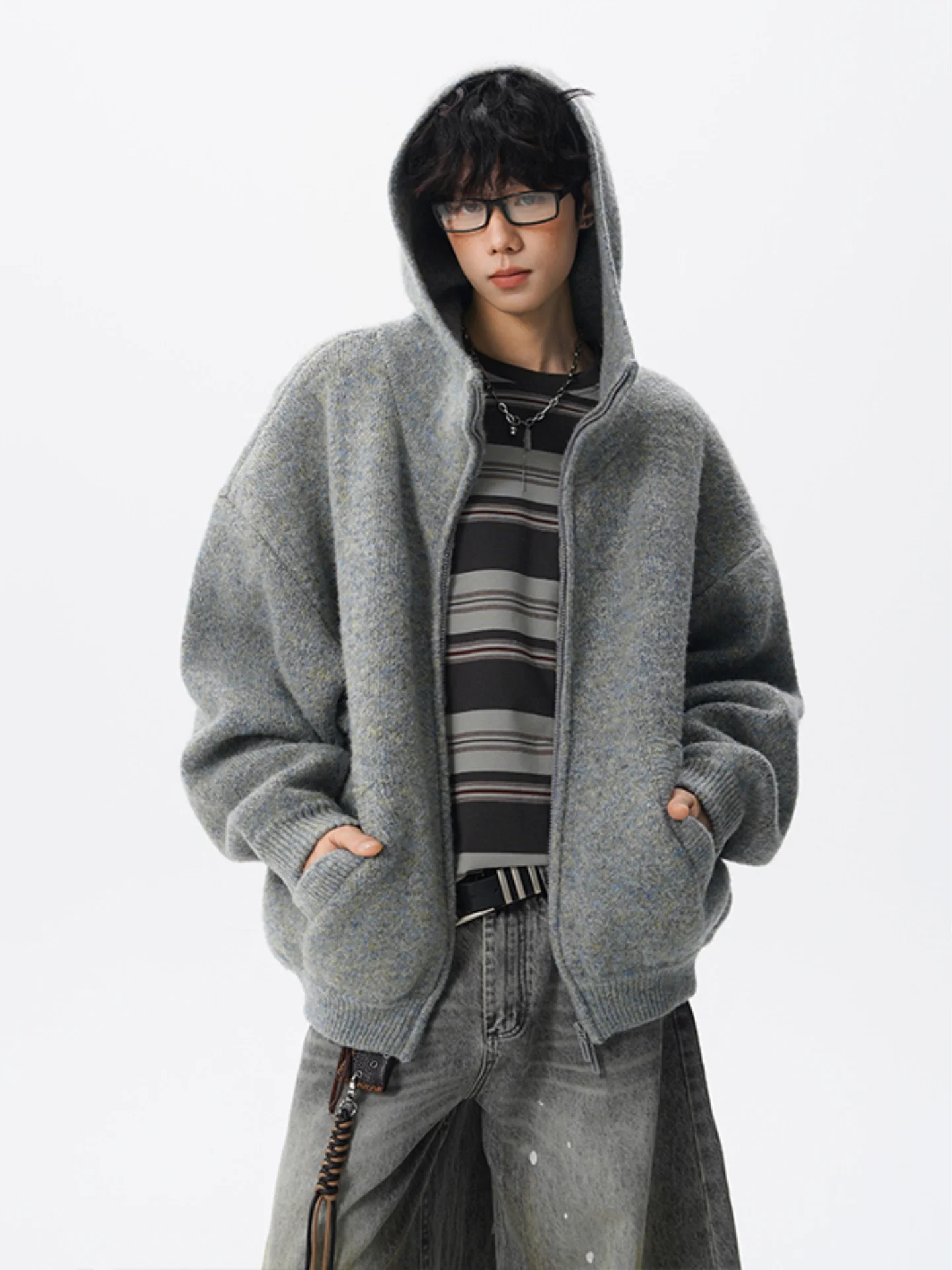 Мужская утепленная вязаная толстовка-худи на двойной молнии для пар, осень-зима
Мужская утепленная вязаная толстовка-худи на двойной молнии для пар, осень-зима