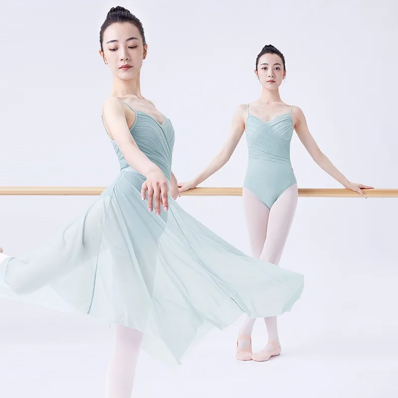 Female adult ballet suit, suspender gymnastics suit, front V-shaped cross teacher, and training suit for sports testing base
Female adult ballet suit, suspender gymnastics suit, front V-shaped cross teacher, and training suit for sports testing base