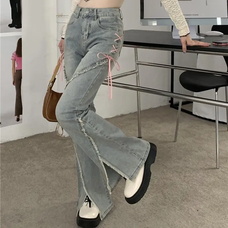 2026 New Women's High-Waisted Stretch Jeans with Slit Raw Hem and Tie Slight Flare Ankle-Length Summer Lightweight Slimming
2026 New Women's High-Waisted Stretch Jeans with Slit Raw Hem and Tie Slight Flare Ankle-Length Summer Lightweight Slimming