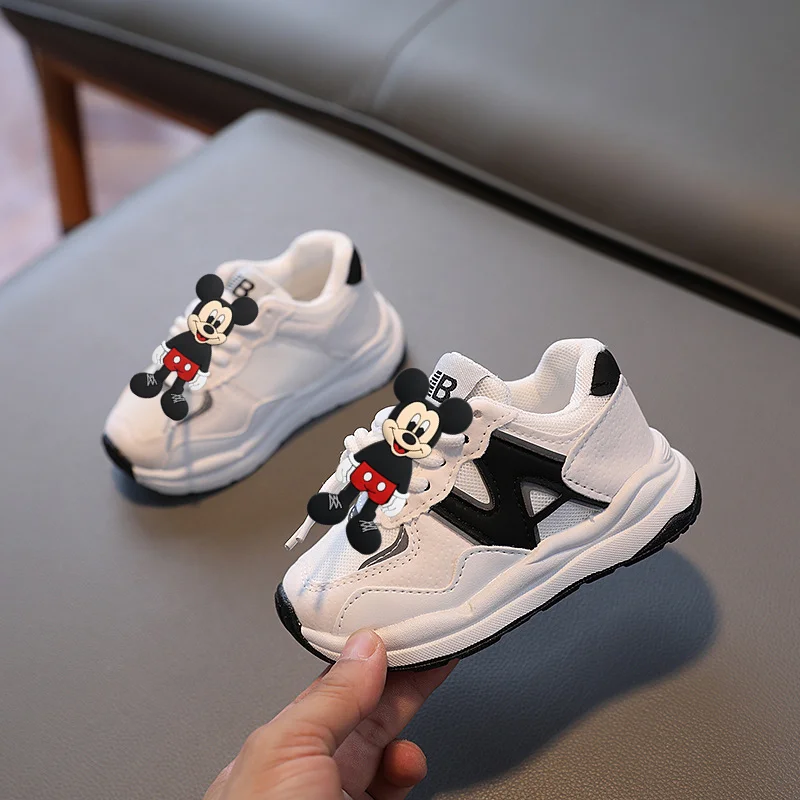 Spring and Autumn Girl Baby Toddler Shoes Soft Sole Boys girl Mesh Casual Shoes Disney New Children Sneakers
Spring and Autumn Girl Baby Toddler Shoes Soft Sole Boys girl Mesh Casual Shoes Disney New Children Sneakers