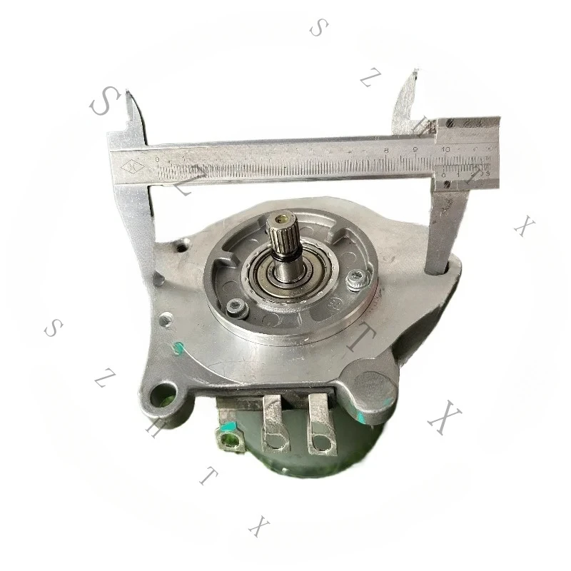 12V - Brushless Servo Motor With Converter 600W High-Torque Power Unit Vehicles And Boats, Not New
12V - Brushless Servo Motor With Converter 600W High-Torque Power Unit Vehicles And Boats, Not New