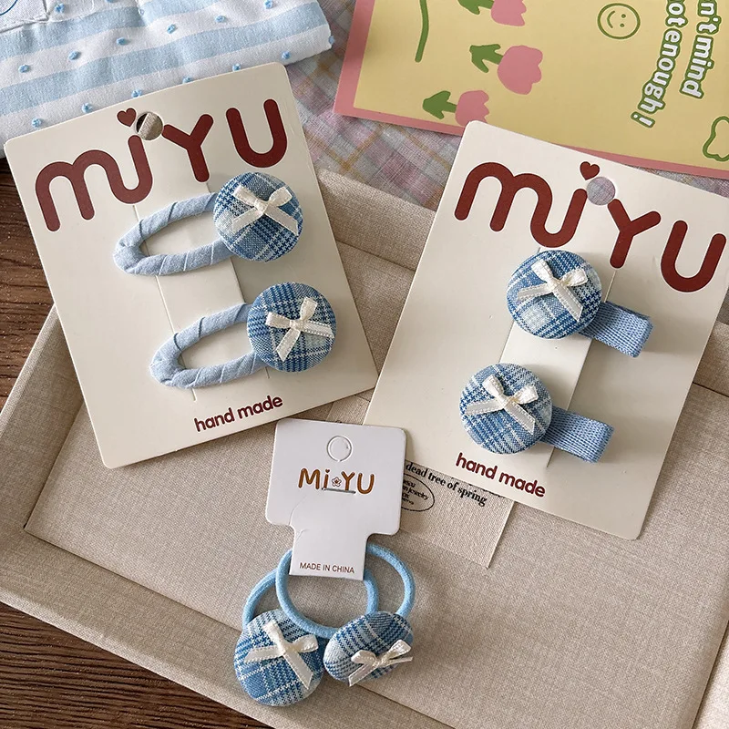 Korean Hair Clips Sweet Sea Salt Blue Plaid Full Wrap Small Size Foldable Bangs Clips for Girls Versatile
Korean Hair Clips Sweet Sea Salt Blue Plaid Full Wrap Small Size Foldable Bangs Clips for Girls Versatile
