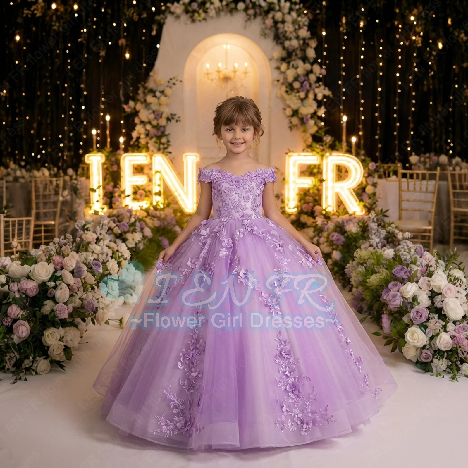 Фиолетовое кружевное платье принцессы, индивидуальный пошив, с цветочной аппликацией, для девочек на свадьбу, день рождения, для подружек невесты
Фиолетовое кружевное платье принцессы, индивидуальный пошив, с цветочной аппликацией, для девочек на свадьбу, день рождения, для подружек невесты