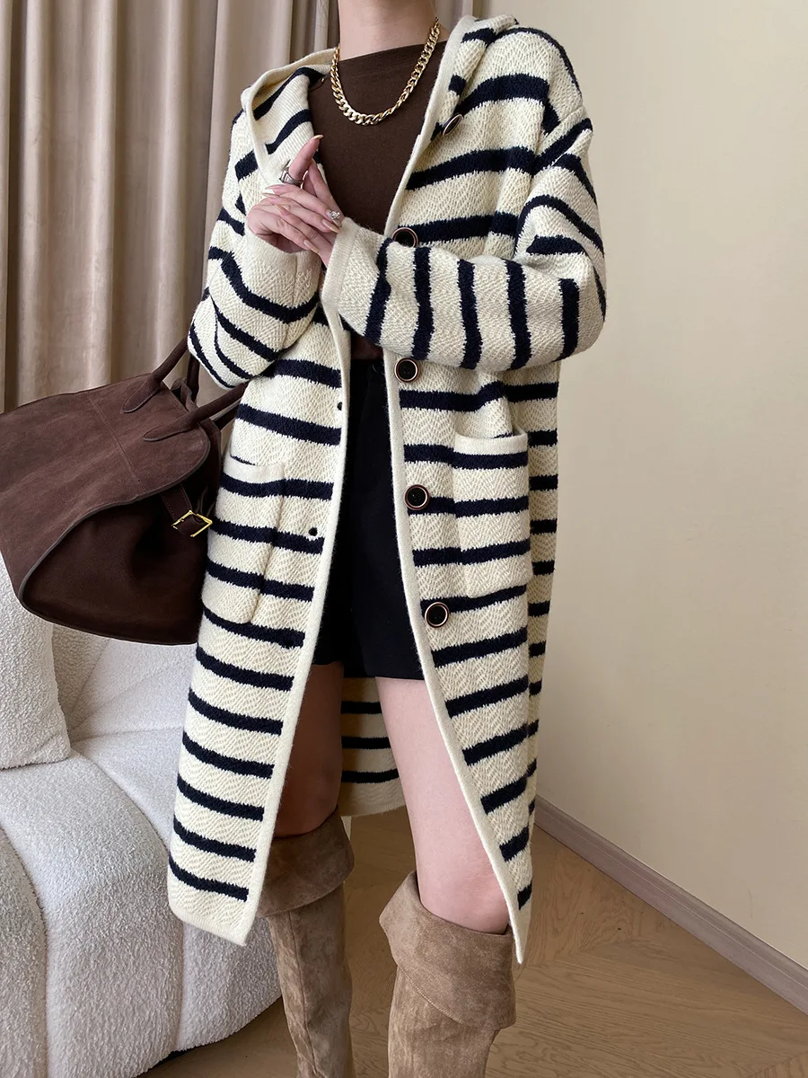 Women's Autumn Winter Single Breasted Long Loose Hooded Knit Cardigan Jacket Striped Sweater
Women's Autumn Winter Single Breasted Long Loose Hooded Knit Cardigan Jacket Striped Sweater