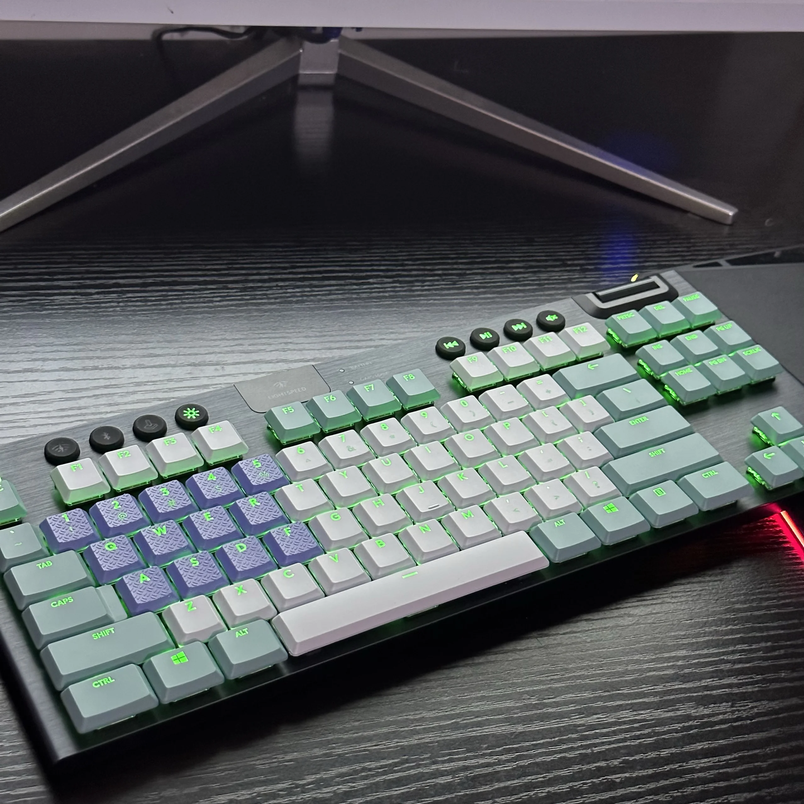 For G813/G815/G913/G915 TKL New G913TKL Color Keycaps Wired Gaming Mechanical Keyboard Keycaps G913 Keycaps
For G813/G815/G913/G915 TKL New G913TKL Color Keycaps Wired Gaming Mechanical Keyboard Keycaps G913 Keycaps