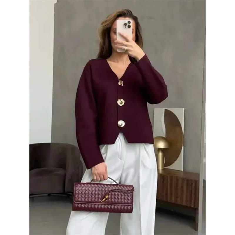 Модный вязаный кардиган для женщин, металлический, свободного кроя, с V-образным вырезом, длинными рукавами, в стиле пэчворк, верхняя одежда, женский трикотажный кардиган-пальто
Модный вязаный кардиган для женщин, металлический, свободного кроя, с V-образным вырезом, длинными рукавами, в стиле пэчворк, верхняя одежда, женский трикотажный кардиган-пальто