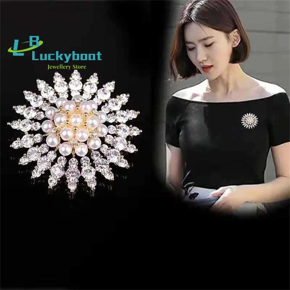 High-Quality Light Luxury Snowflake Diamond Pearl Brooch Temperament Personality Creative Exquisite Elegant Fashion Corsage
High-Quality Light Luxury Snowflake Diamond Pearl Brooch Temperament Personality Creative Exquisite Elegant Fashion Corsage