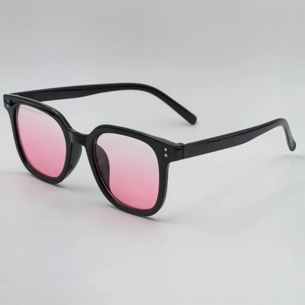 Fashion Women's Gradient Blush Sun Glasses Popular Square Sunglasses UV400 Shade Goggles Outdoor Driving Travel Fishing Eyewear
Fashion Women's Gradient Blush Sun Glasses Popular Square Sunglasses UV400 Shade Goggles Outdoor Driving Travel Fishing Eyewear