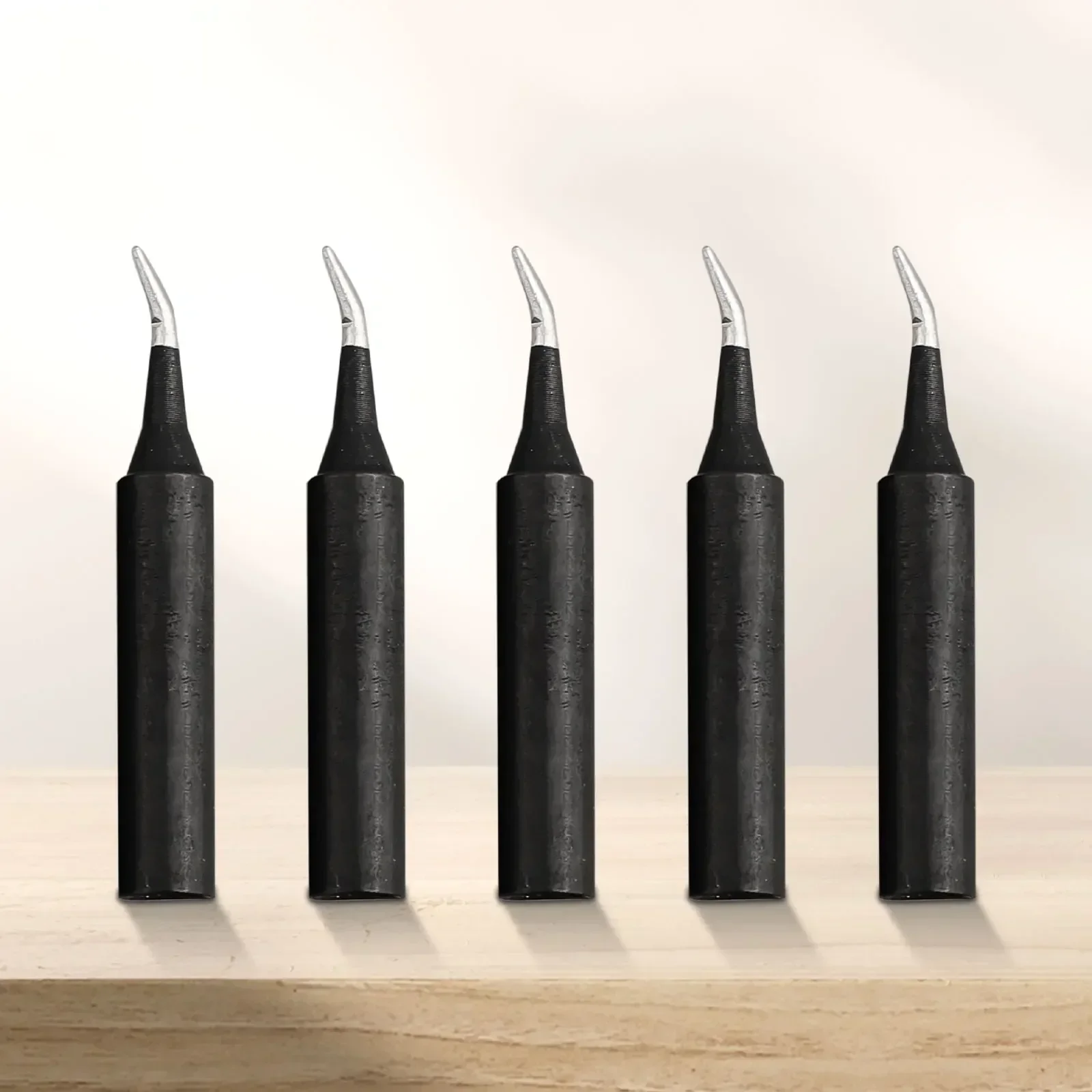 5 PCS 900M-T Soldering Iron Tip Leadfree Solder Tips Welding Head SI/I/B/K/2.4D/1C Soldering Tools 936 852d 909D Branding Iron
5 PCS 900M-T Soldering Iron Tip Leadfree Solder Tips Welding Head SI/I/B/K/2.4D/1C Soldering Tools 936 852d 909D Branding Iron