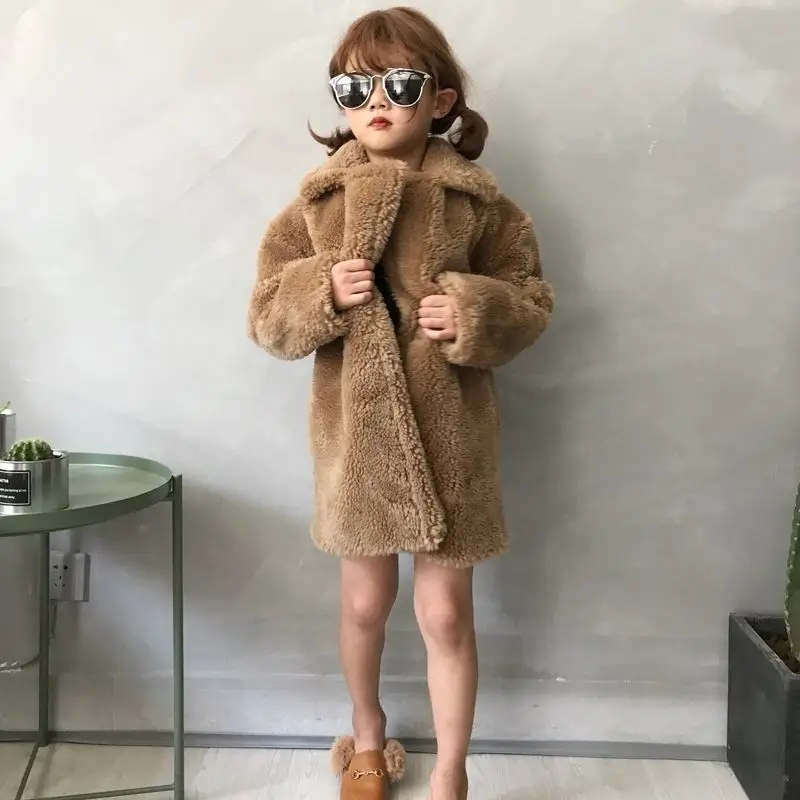 Girls' Coat Autumn and Winter 2023 New Solid Color Thickened Casual Kids Clothes Medium Long Lamb Wool Warm Children's Coat V31
Girls' Coat Autumn and Winter 2023 New Solid Color Thickened Casual Kids Clothes Medium Long Lamb Wool Warm Children's Coat V31