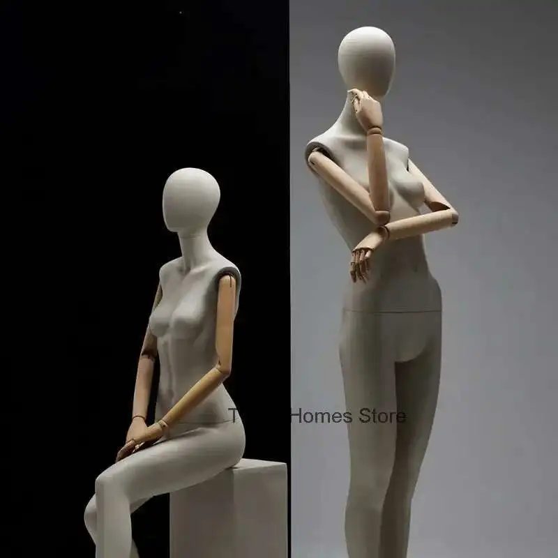 Магазин одежды Женский манекен Тканевый чехол Модель тела Высококачественные оконные подставки с ключицей Манекены всего тела
Магазин одежды Женский манекен Тканевый чехол Модель тела Высококачественные оконные подставки с ключицей Манекены всего тела