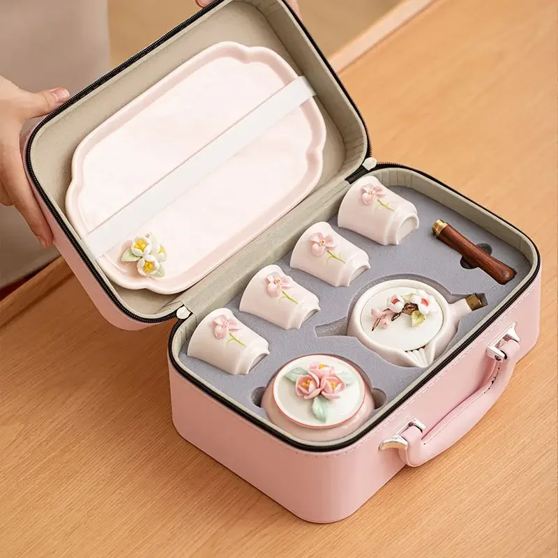 Pinched pink travel tea set small outdoor travel travel kung fu teacup portable storage ceramic teapot
Pinched pink travel tea set small outdoor travel travel kung fu teacup portable storage ceramic teapot