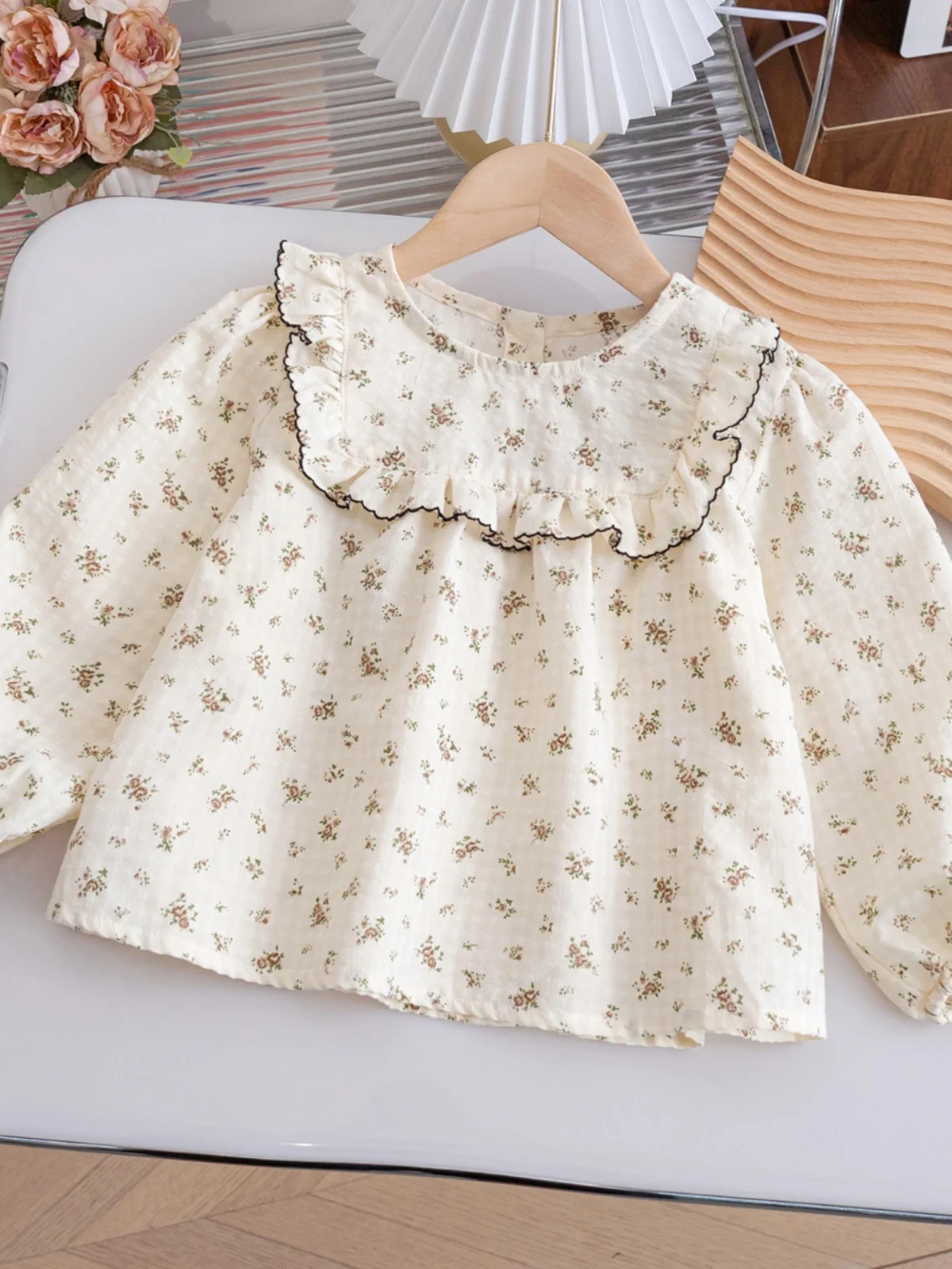 Spring Autumn Floral Print Little Girl irt Long Sve Baby Doll Top Korean Sle Cotton Blend Ladies Faion Silk Blouse
Spring Autumn Floral Print Little Girl irt Long Sve Baby Doll Top Korean Sle Cotton Blend Ladies Faion Silk Blouse