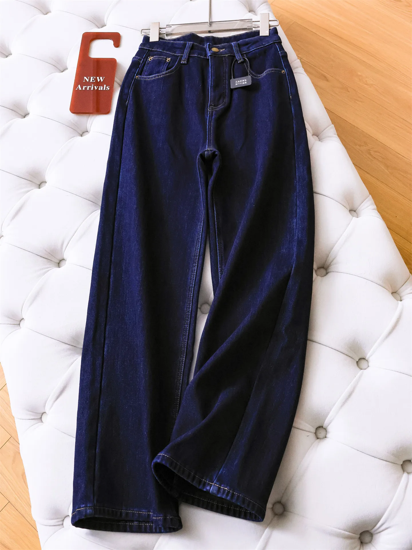 Thickened Fleece High Waist Straight Leg Jeans Women's Blue Denim Slimming Loose Wide Leg Pants Warm Casual Trousers
Thickened Fleece High Waist Straight Leg Jeans Women's Blue Denim Slimming Loose Wide Leg Pants Warm Casual Trousers