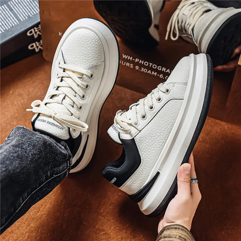 Модные и удобные классические стили Уличные тенденции Повседневная высококачественная спортивная обувь Мужские туфли на толстой подошве
Модные и удобные классические стили Уличные тенденции Повседневная высококачественная спортивная обувь Мужские туфли на толстой подошве