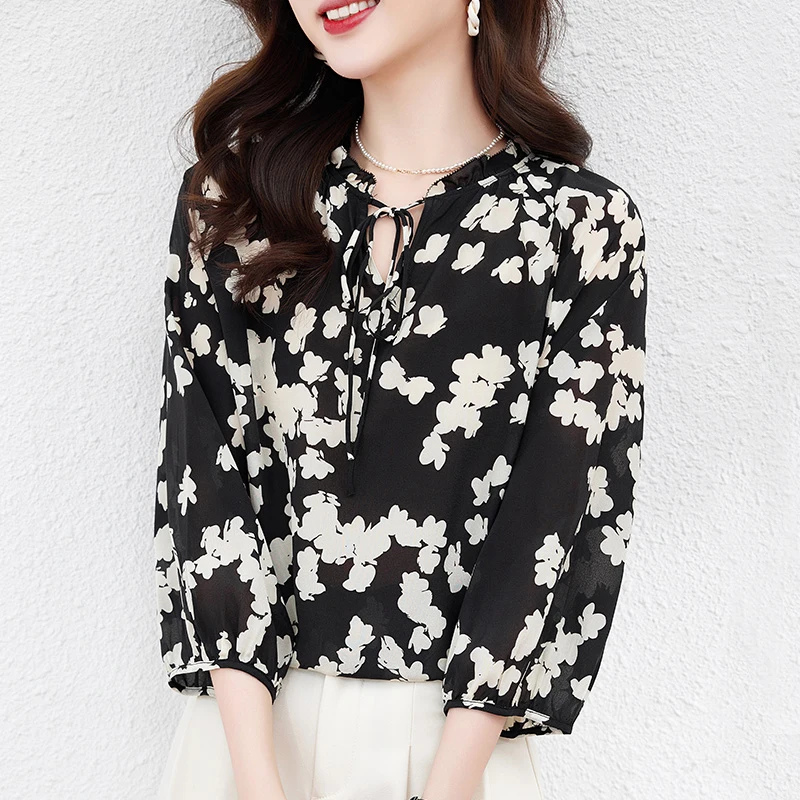 2026 Spring Summer Elegant Chic Shirts Blouses for Women 100% Real Silk Women's Black Blouse Loose Tops Woman Floral Print Shirt
2026 Spring Summer Elegant Chic Shirts Blouses for Women 100% Real Silk Women's Black Blouse Loose Tops Woman Floral Print Shirt