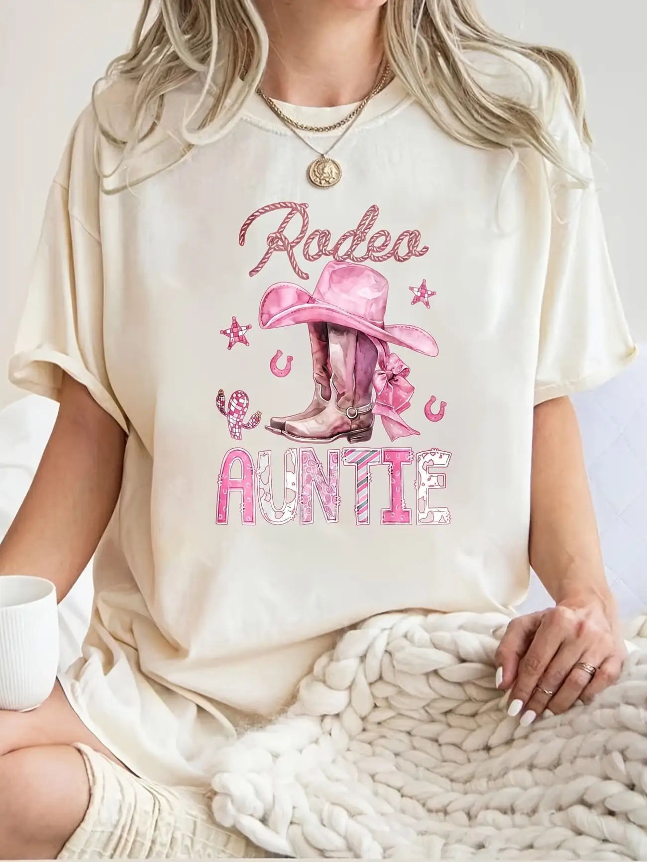Plus size women's short sleeve T-shirt Rodeo Hat Stars And Aunty Everyday comfortable and versatile style summer outfits
Plus size women's short sleeve T-shirt Rodeo Hat Stars And Aunty Everyday comfortable and versatile style summer outfits