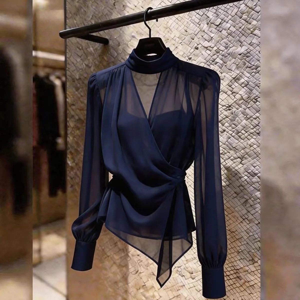 Fashionable Women's Shirt Waist-Cinching Sun Protection Clothing Summer New Design Anti-Aging Stylish Versatile Top Breathable
Fashionable Women's Shirt Waist-Cinching Sun Protection Clothing Summer New Design Anti-Aging Stylish Versatile Top Breathable
