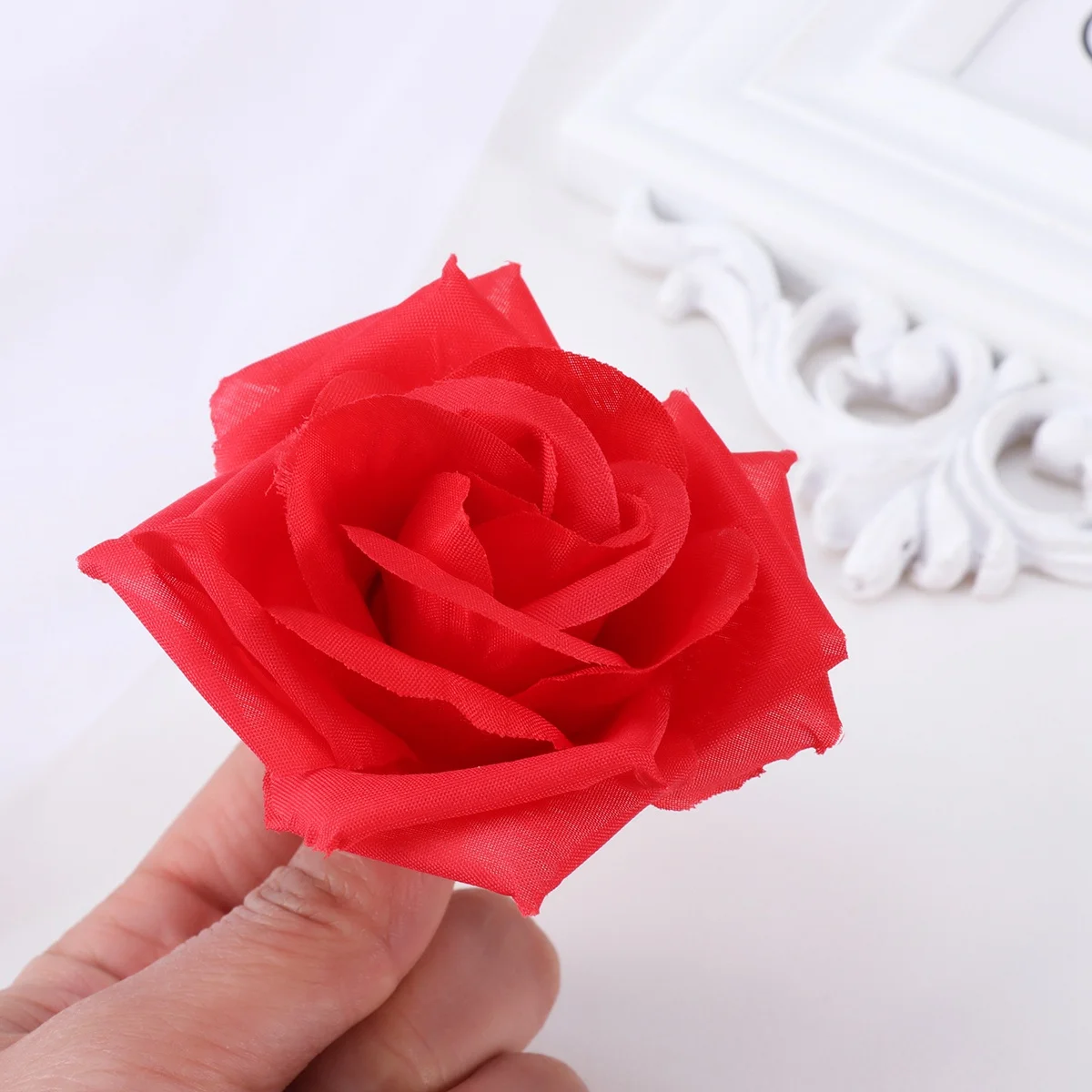 60 Pcs Artificial Silk Rose Wedding Decoration 8cm Fake Roses for Table Event Decor Reusable Non Scented
60 Pcs Artificial Silk Rose Wedding Decoration 8cm Fake Roses for Table Event Decor Reusable Non Scented