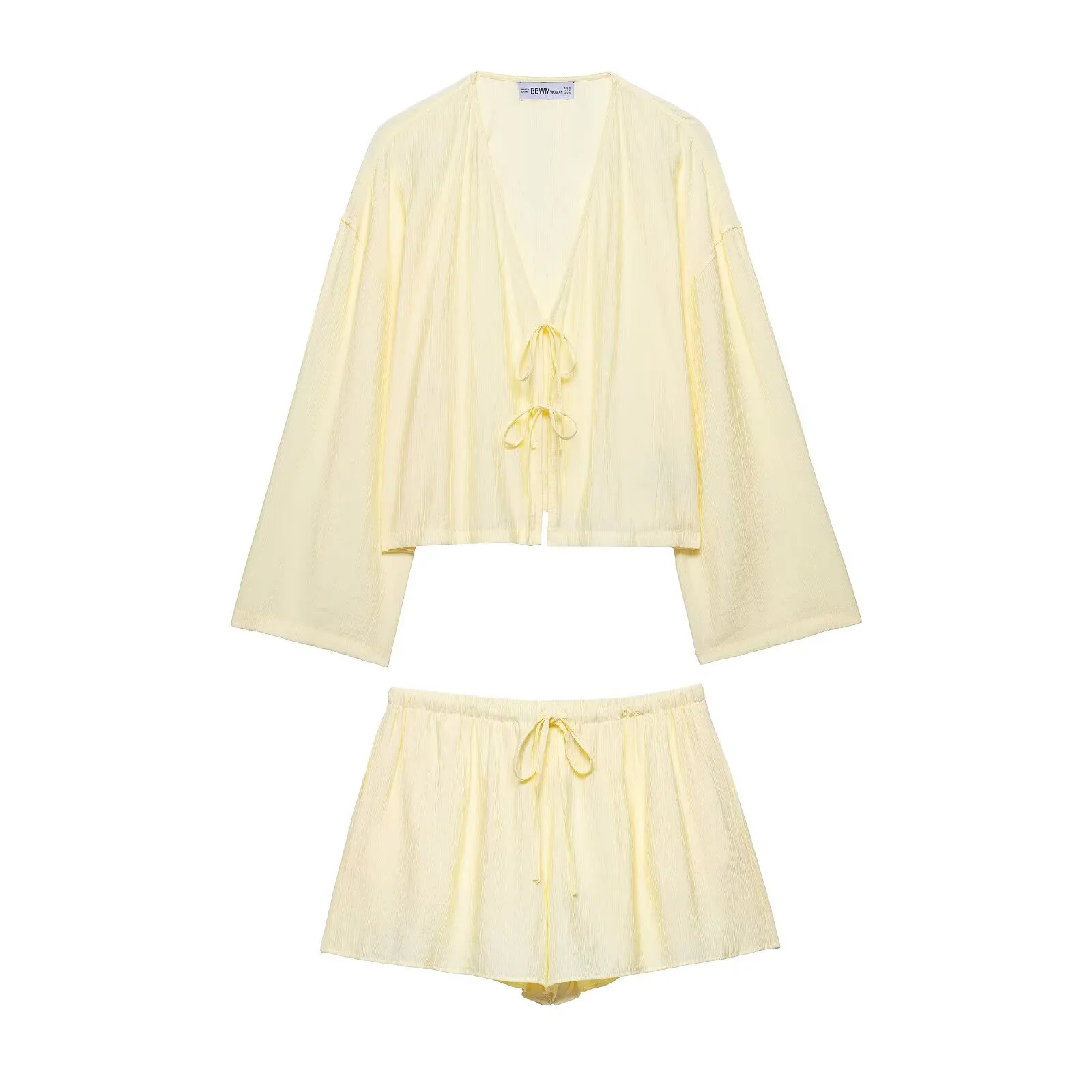 European and American style 2025 summer new women's clothing wrinkle effect kimono style outerwear shorts set
European and American style 2025 summer new women's clothing wrinkle effect kimono style outerwear shorts set