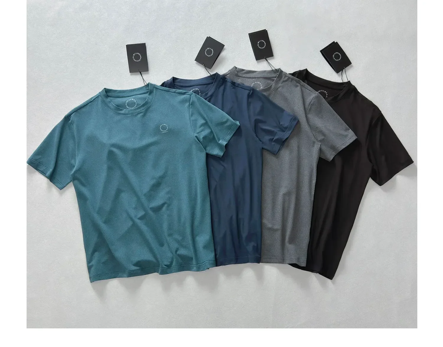 Yamatomichi Summer outdoor fitness running breathable perspiration sports quick-drying short-sleeved T-shirt yamatomichi
Yamatomichi Summer outdoor fitness running breathable perspiration sports quick-drying short-sleeved T-shirt yamatomichi