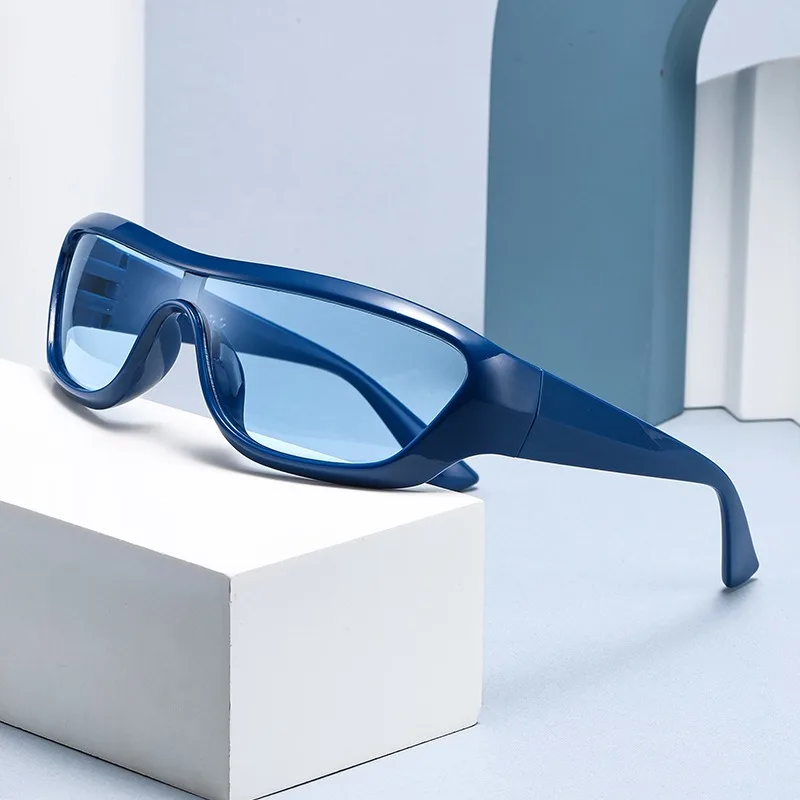 Grunge Y2k Punk Sports Sunglasses Street Style Personality Hip Hop Women Fashion Sexy Glasses Men Outdoor Cycling Trendy Shades
Grunge Y2k Punk Sports Sunglasses Street Style Personality Hip Hop Women Fashion Sexy Glasses Men Outdoor Cycling Trendy Shades