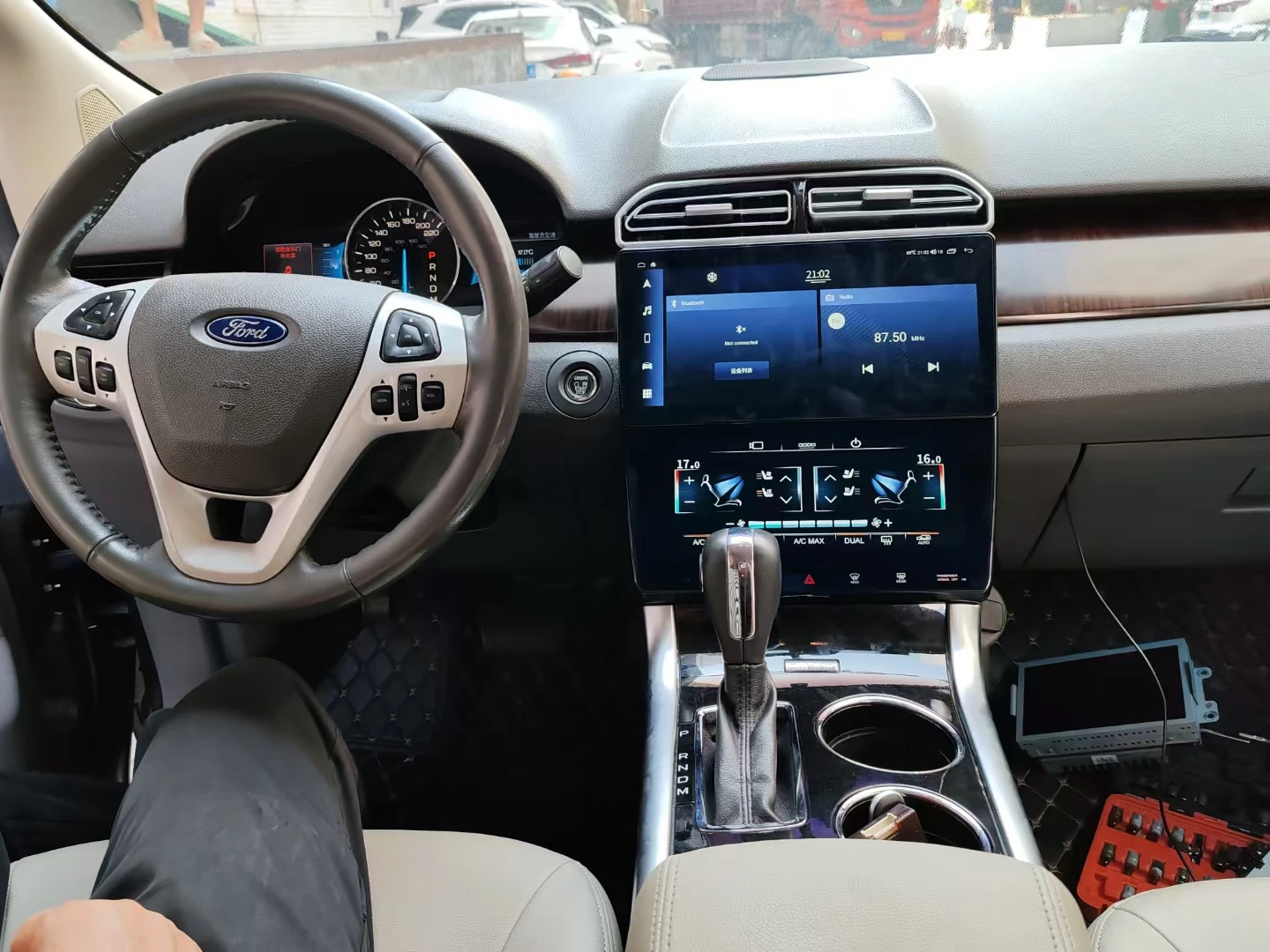 Мультимедийный плеер Android 14,0, 12,1-дюймовый QLED для Ford Edge 2010-2015, автомобильный радиоприемник CarPlay, GPS-навигация, экран кондиционера
Мультимедийный плеер Android 14,0, 12,1-дюймовый QLED для Ford Edge 2010-2015, автомобильный радиоприемник CarPlay, GPS-навигация, экран кондиционера