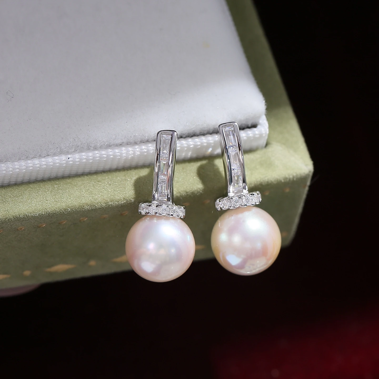 S925 Sterling Silver Earrings Base Findings Mountings Jewelry Mounts Fittings Accessories for 8-12mm Pearls 3 pairs/lot
S925 Sterling Silver Earrings Base Findings Mountings Jewelry Mounts Fittings Accessories for 8-12mm Pearls 3 pairs/lot