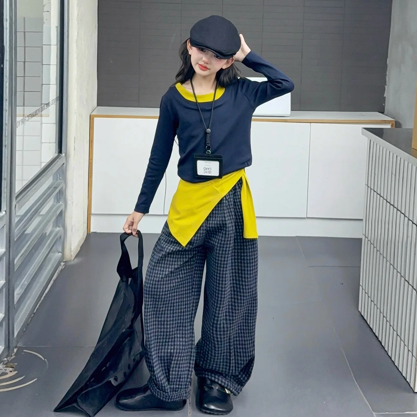 Children Girls Two-piece Sets Autumn Korean Teenager Girls Patchwork Shawl T-shirt Junior Girls Plaid Elastic Waist Loose Pant
Children Girls Two-piece Sets Autumn Korean Teenager Girls Patchwork Shawl T-shirt Junior Girls Plaid Elastic Waist Loose Pant
