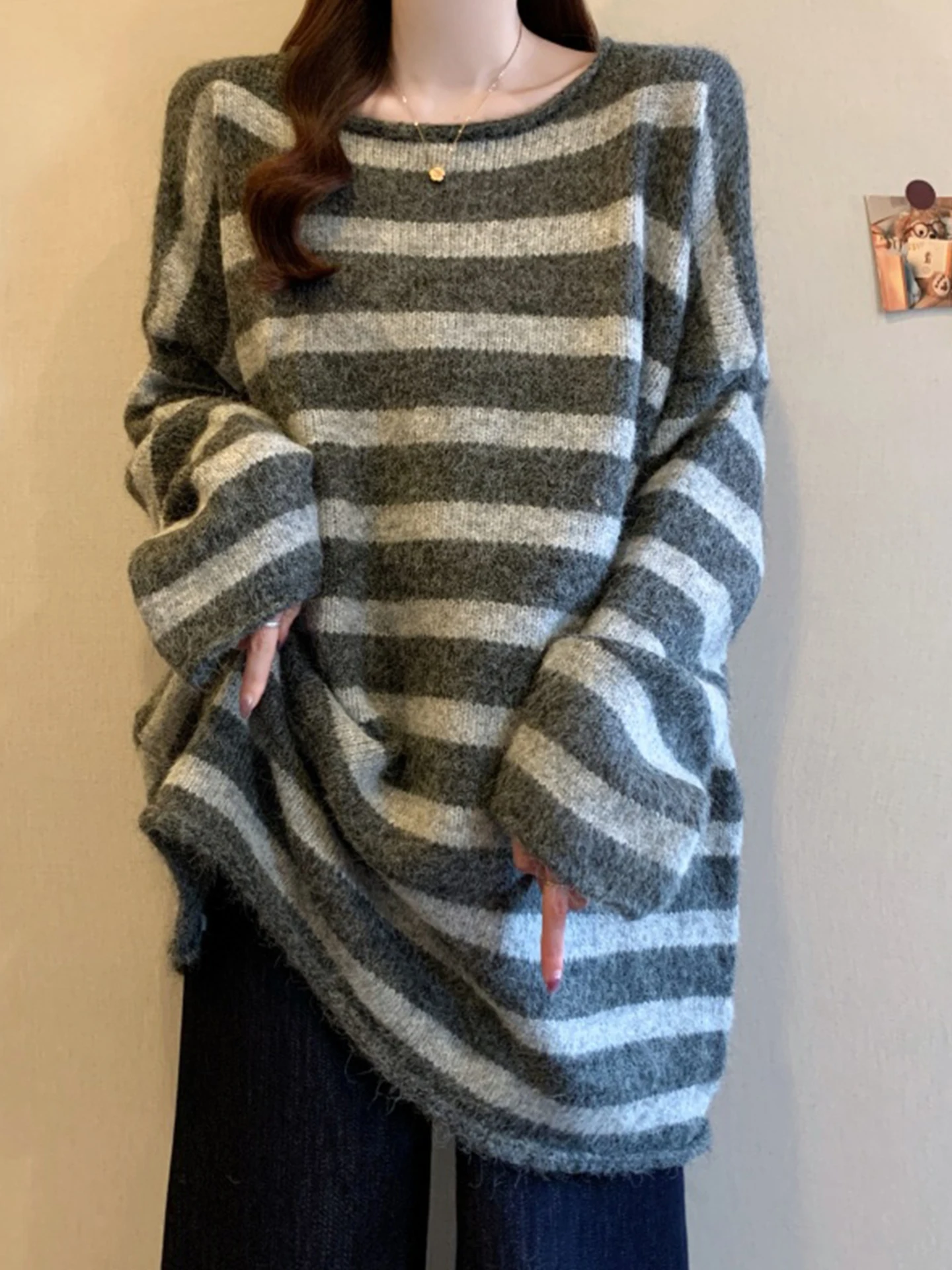 Свободный круглый вязаный джемпер в полоску для женщин, осенне-зимний, больших размеров, комфортный, дышащий, повседневный, с длинным рукавом
Свободный круглый вязаный джемпер в полоску для женщин, осенне-зимний, больших размеров, комфортный, дышащий, повседневный, с длинным рукавом