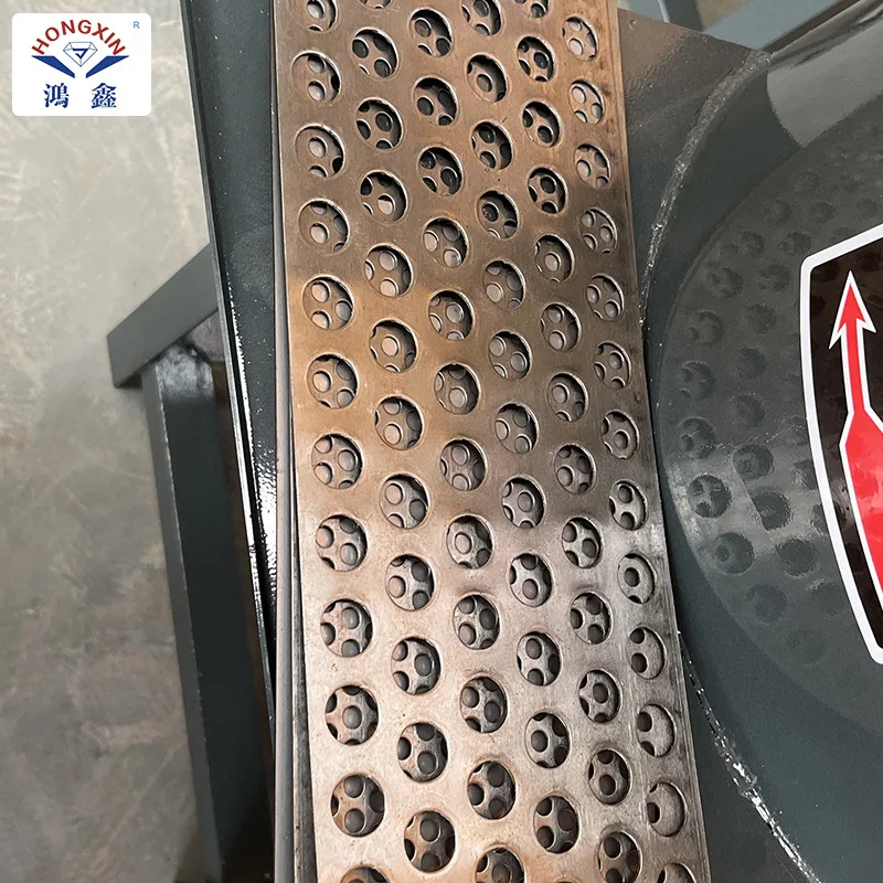 Multi-Function Crusher Household Small Packing Grass Corncob Straw Animal Grain
Multi-Function Crusher Household Small Packing Grass Corncob Straw Animal Grain